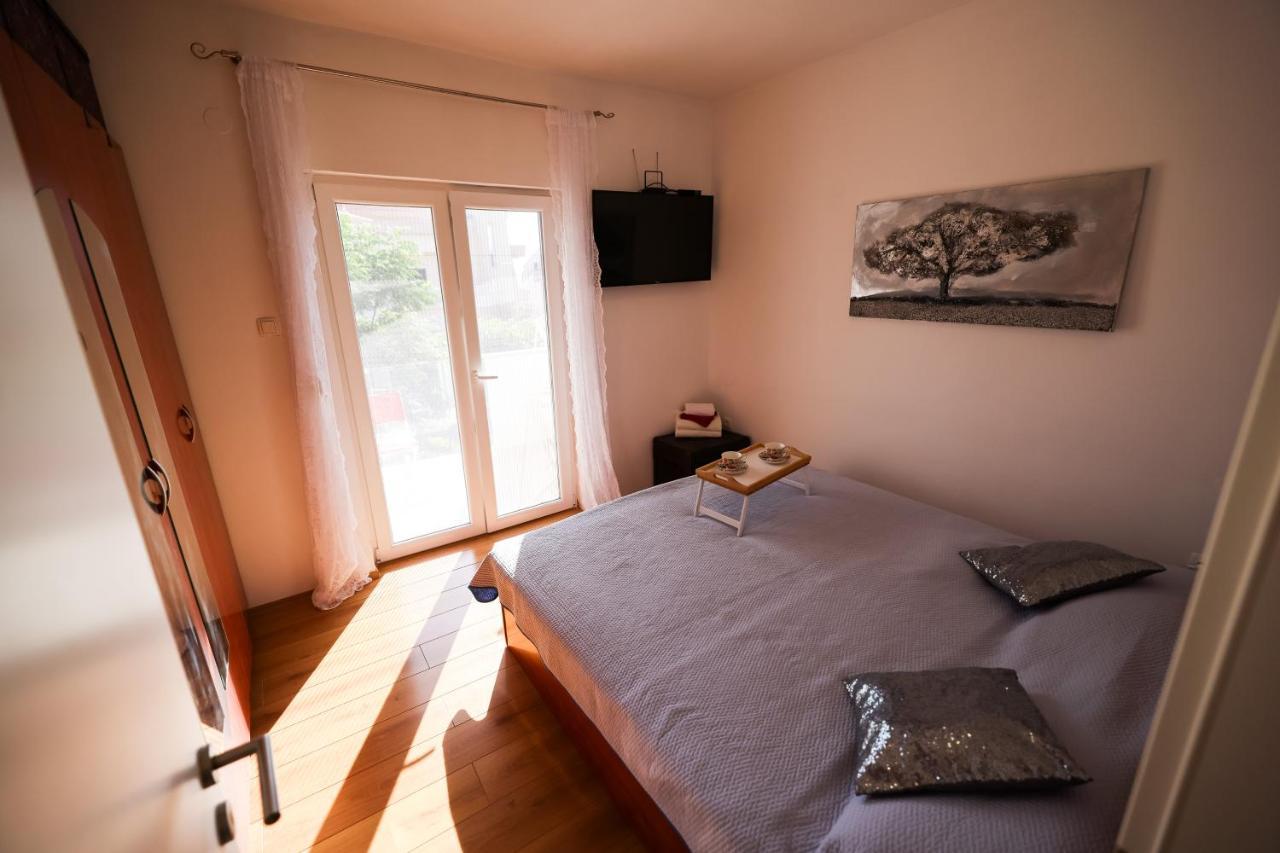 Apartman Heder ซาดาร์ ภายนอก รูปภาพ