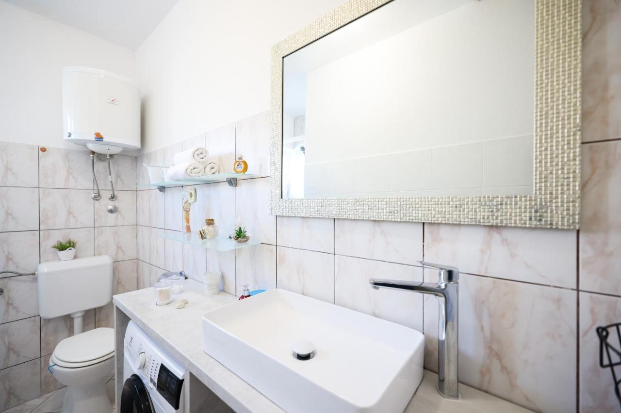 Apartman Heder ซาดาร์ ภายนอก รูปภาพ
