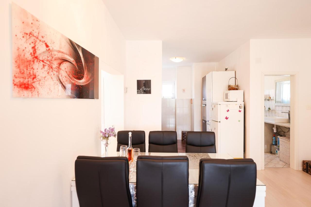 Apartman Heder ซาดาร์ ภายนอก รูปภาพ