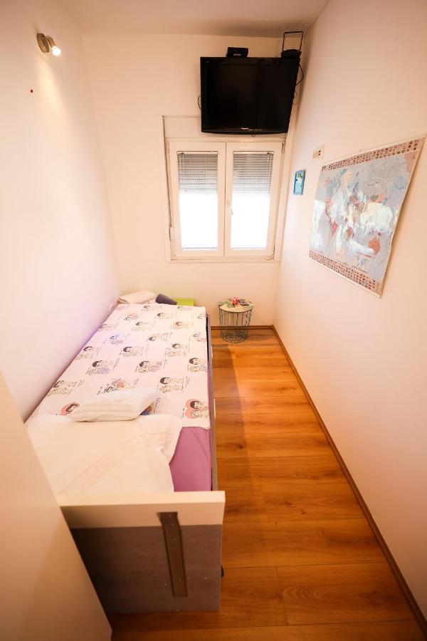 Apartman Heder ซาดาร์ ภายนอก รูปภาพ